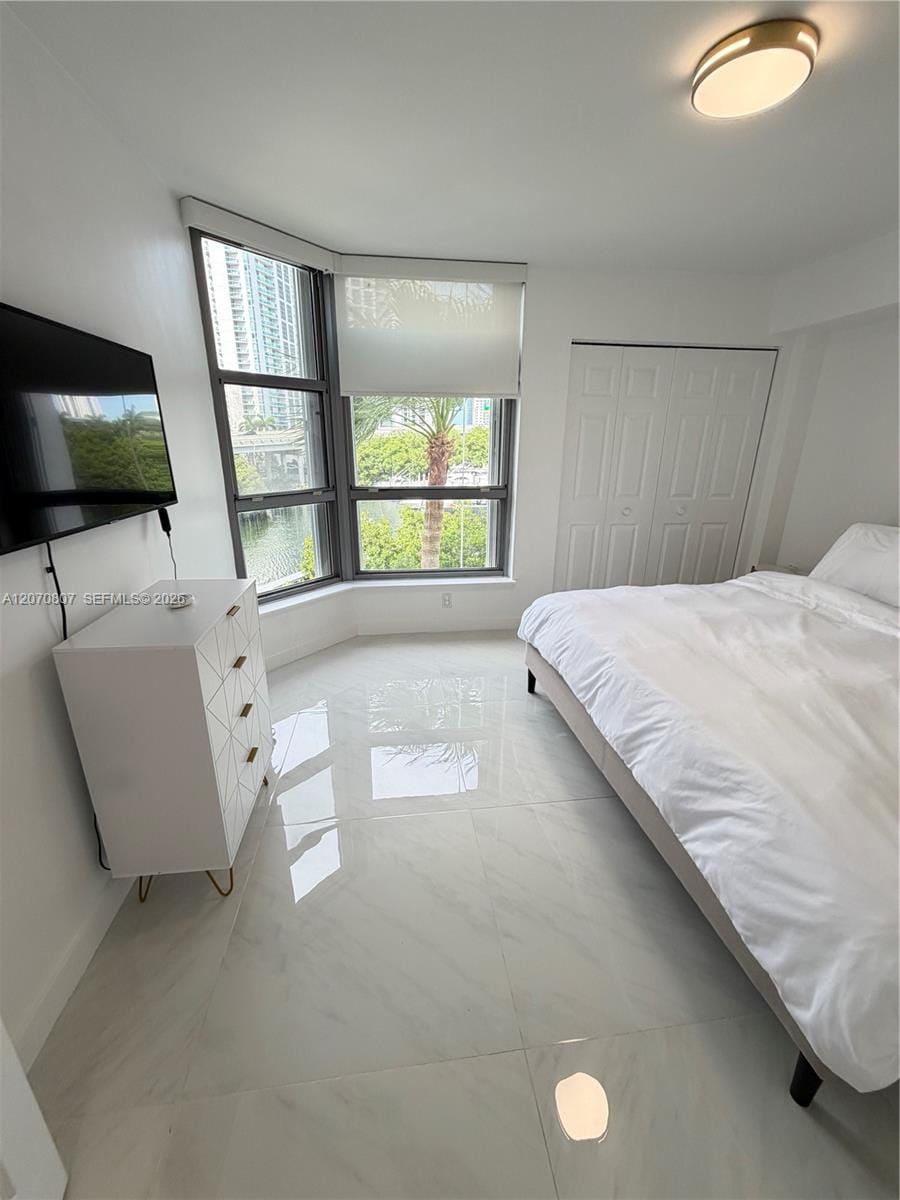 3500 Mystic Pointe Drive 405 — photo 12