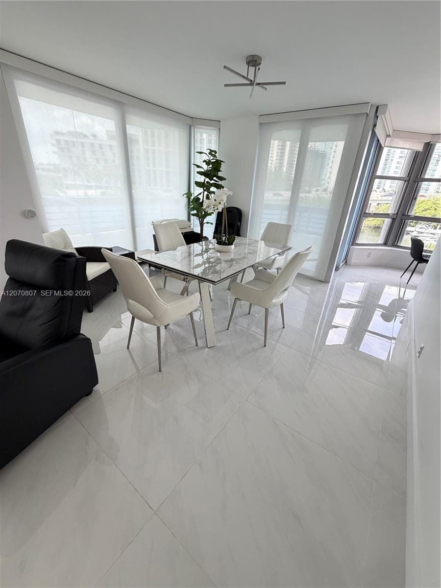 3500 Mystic Pointe Drive 405 — photo 3