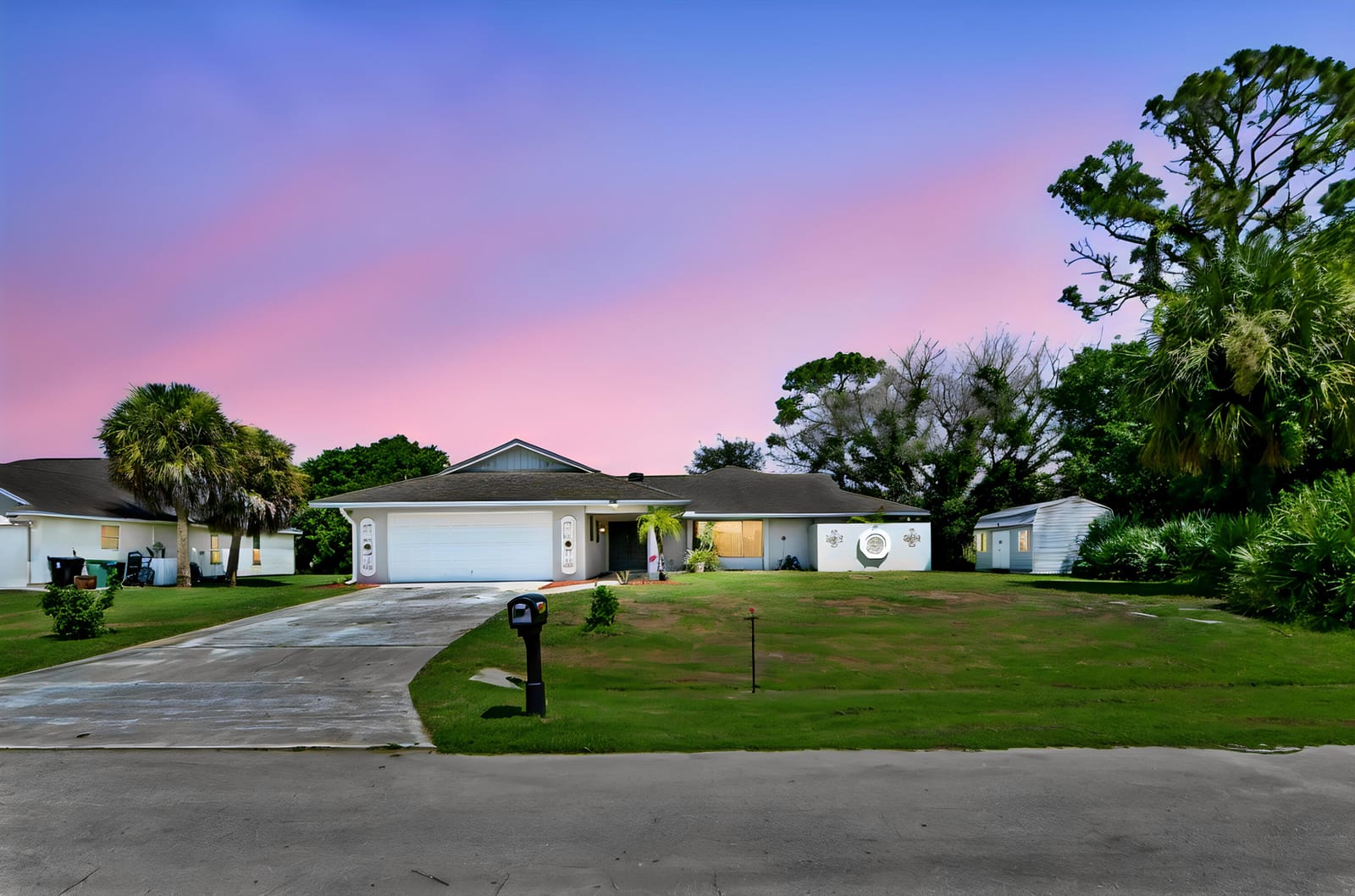 2525 SW Grotto Circle, Port St. Lucie, FL 34953