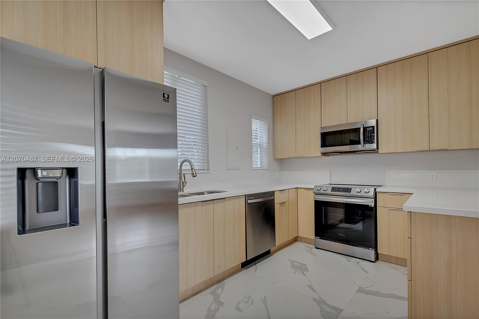 3783 SW 27th Street 0 — photo 2