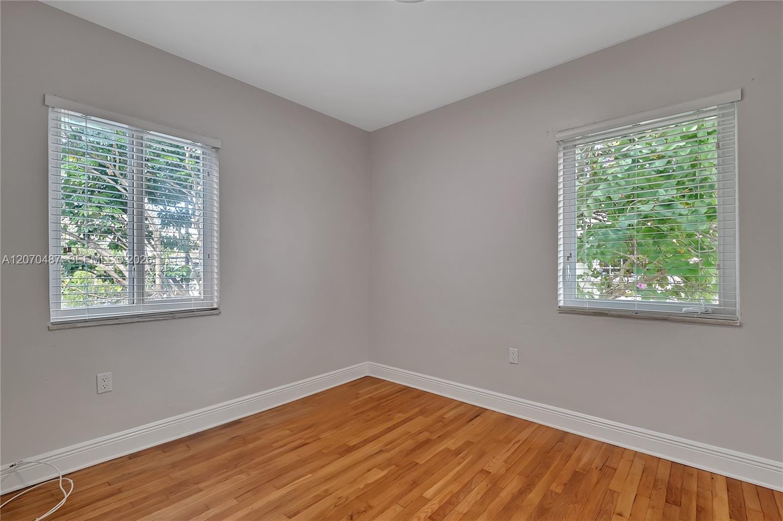 3783 SW 27th Street 0 — photo 8