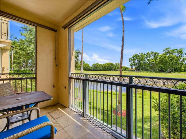 11710 Saint Andrews Place 202, Wellington, FL 33414
