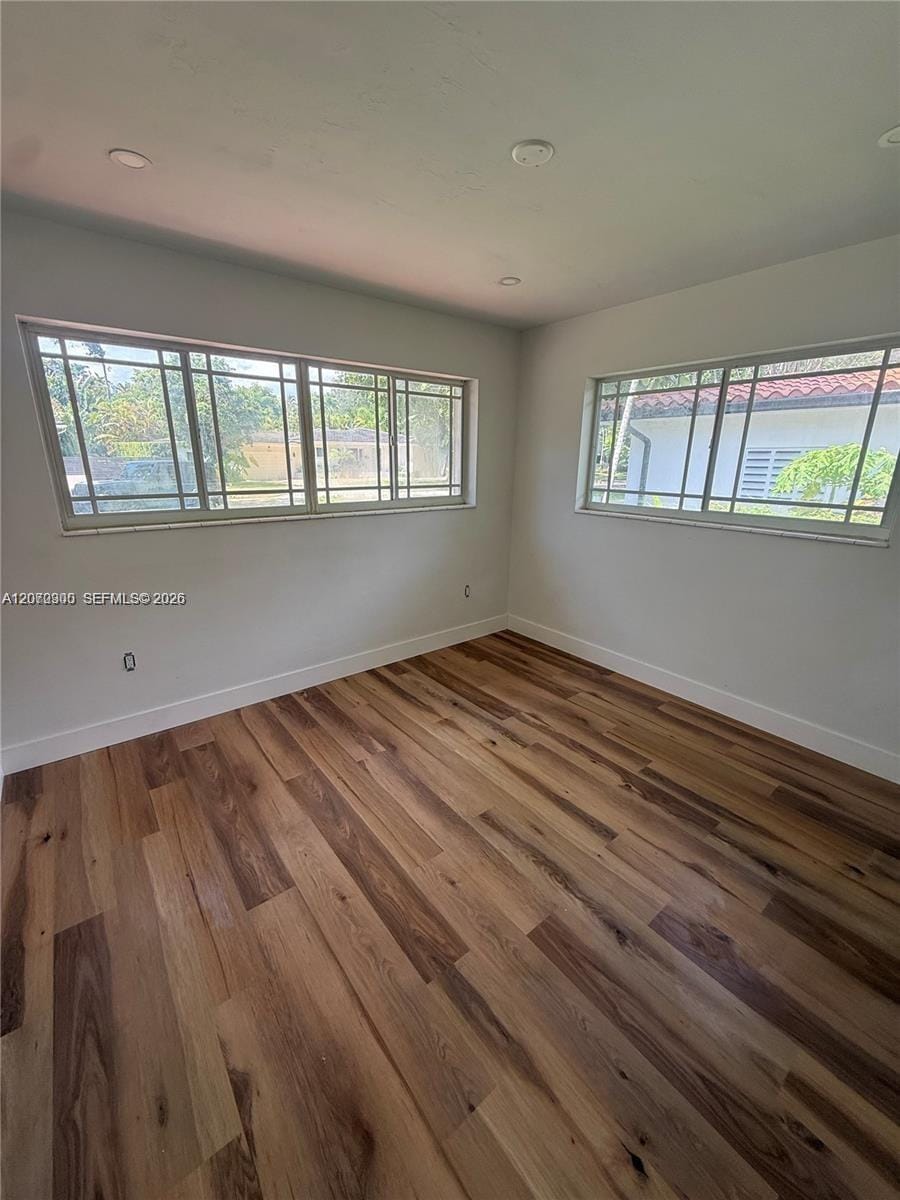 1532 Trillo Avenue — photo 8
