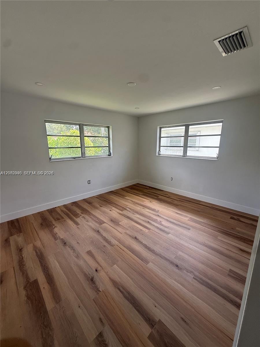 1532 Trillo Avenue — photo 10