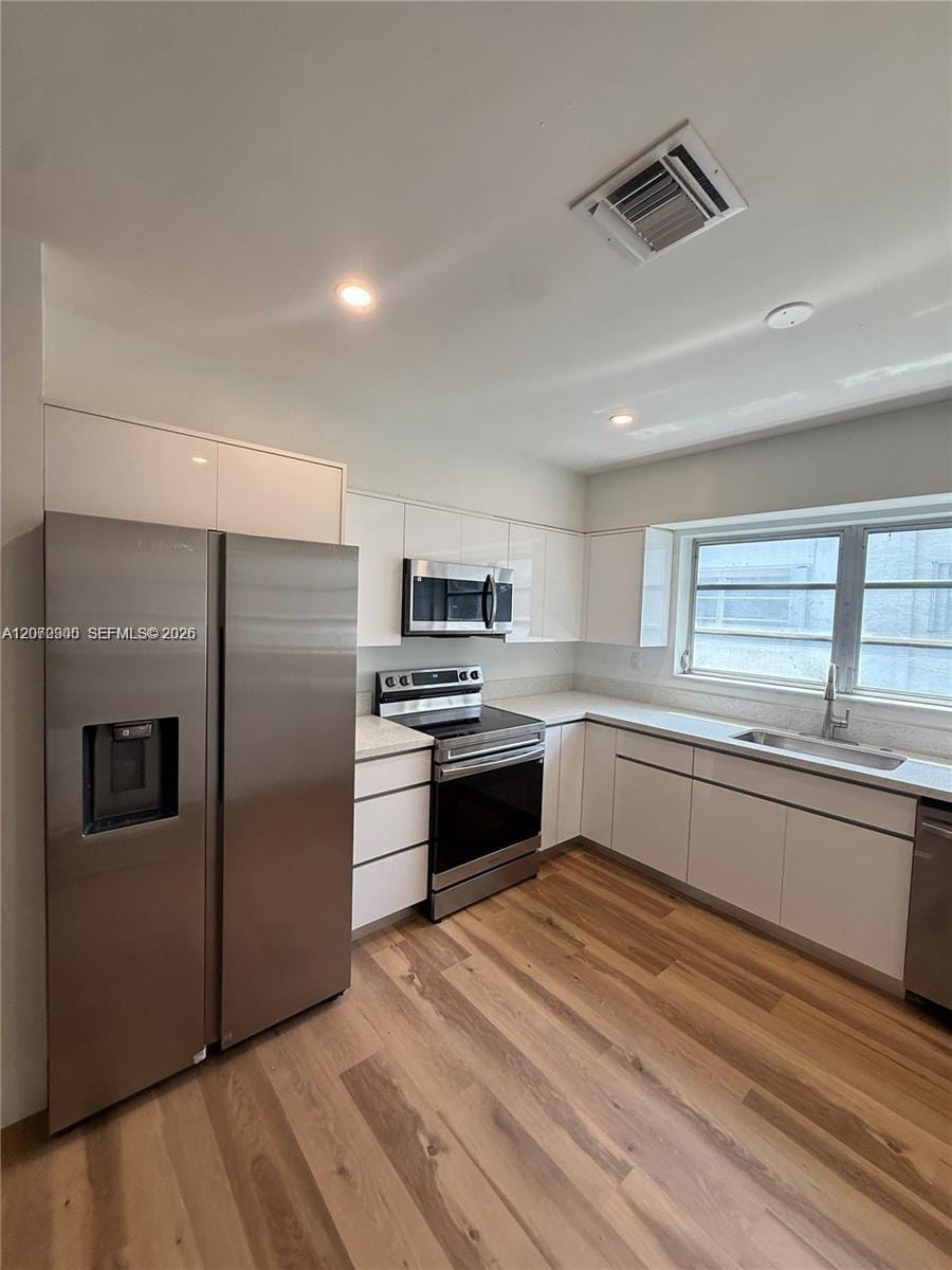1532 Trillo Avenue — photo 4