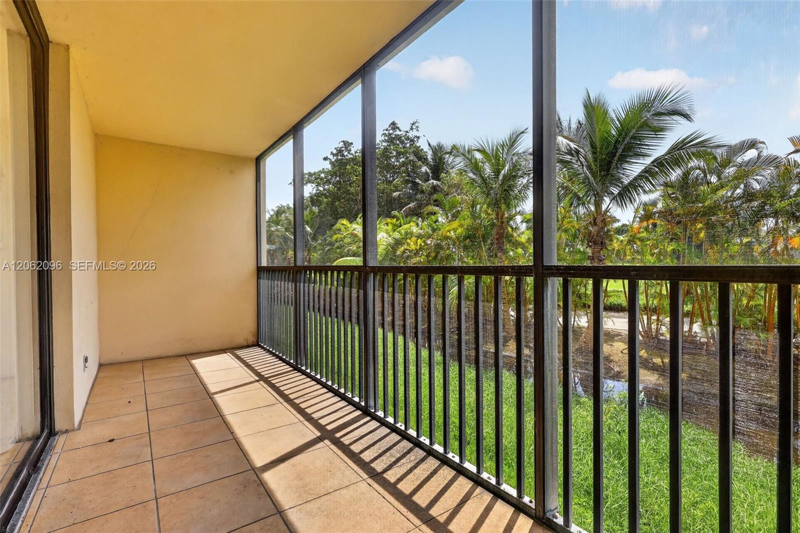20335 W Country Club Drive 107, Aventura, FL 33180 photo 13