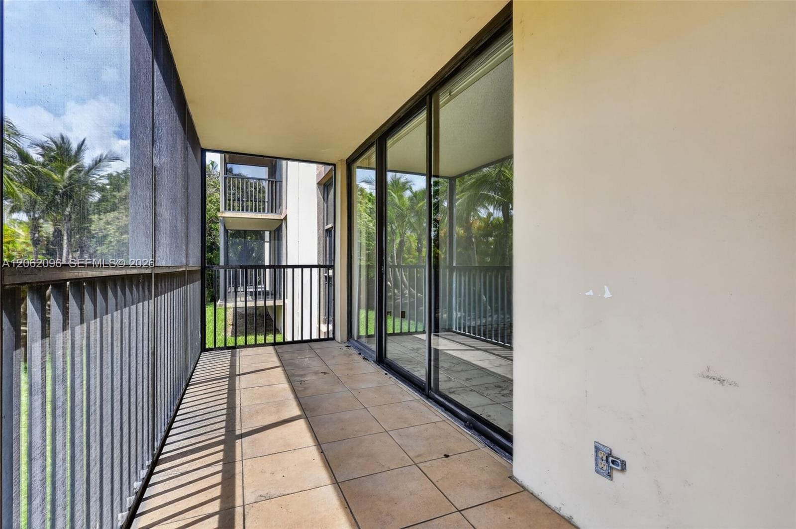 20335 W Country Club Drive 107, Aventura, FL 33180 photo 14