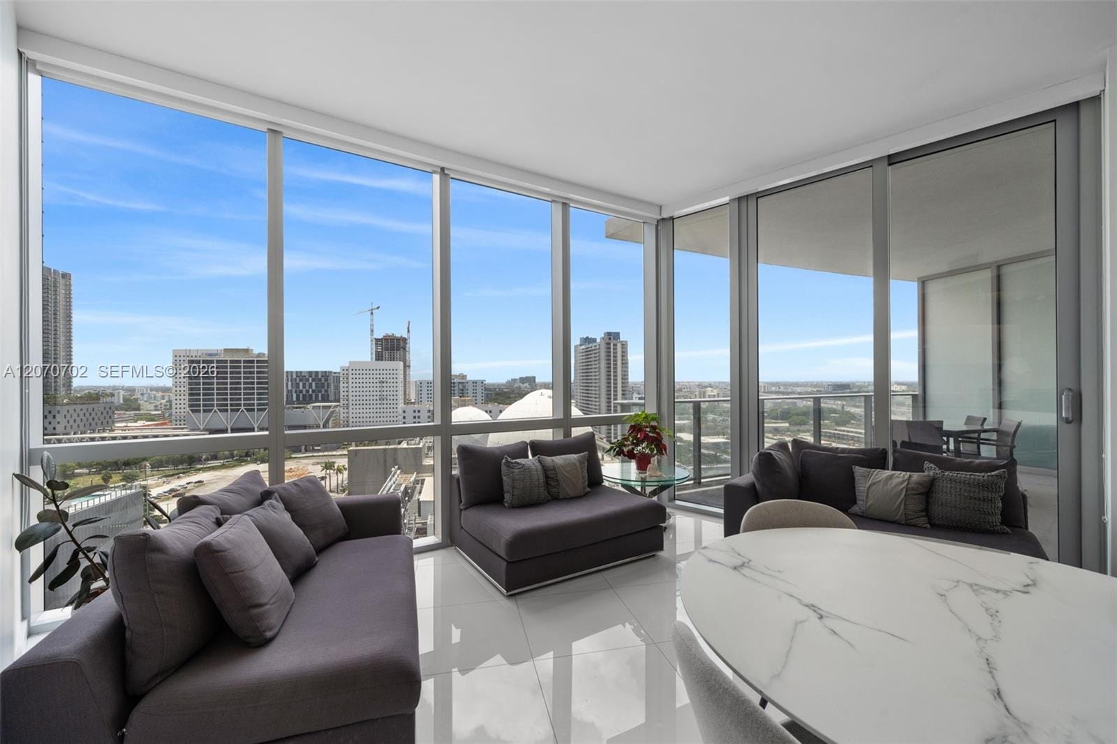 851 NE 1st Avenue 1610, Miami, FL 33132 photo 1