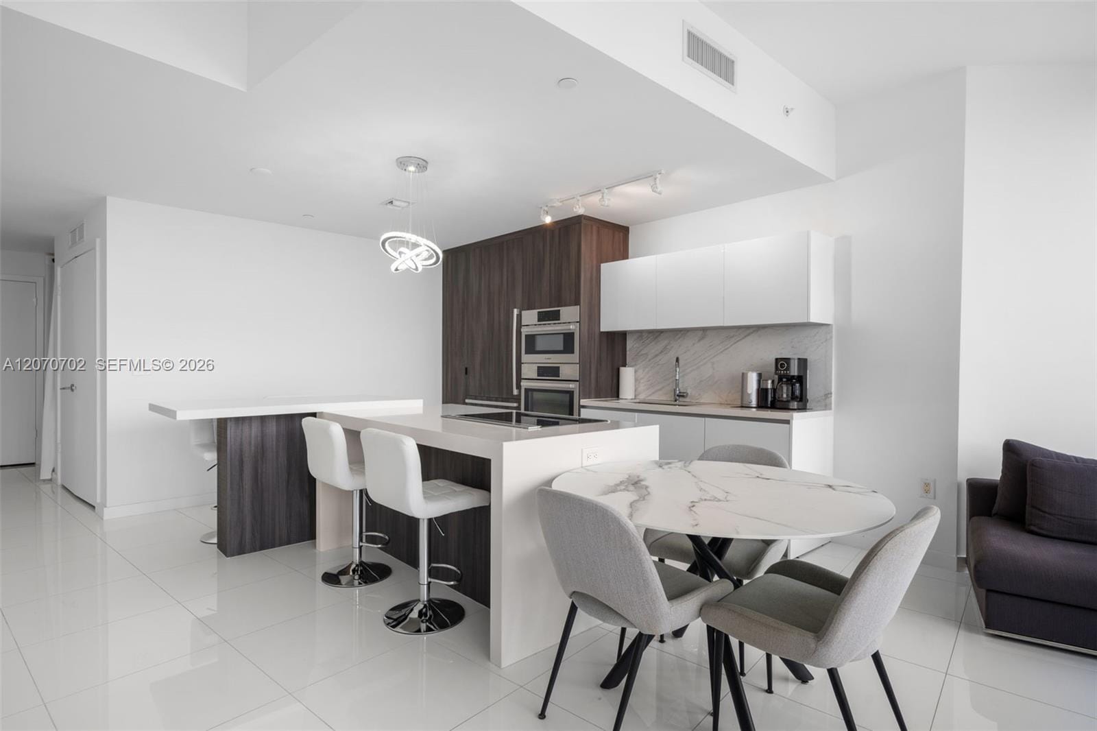 851 NE 1st Avenue 1610, Miami, FL 33132 photo 6