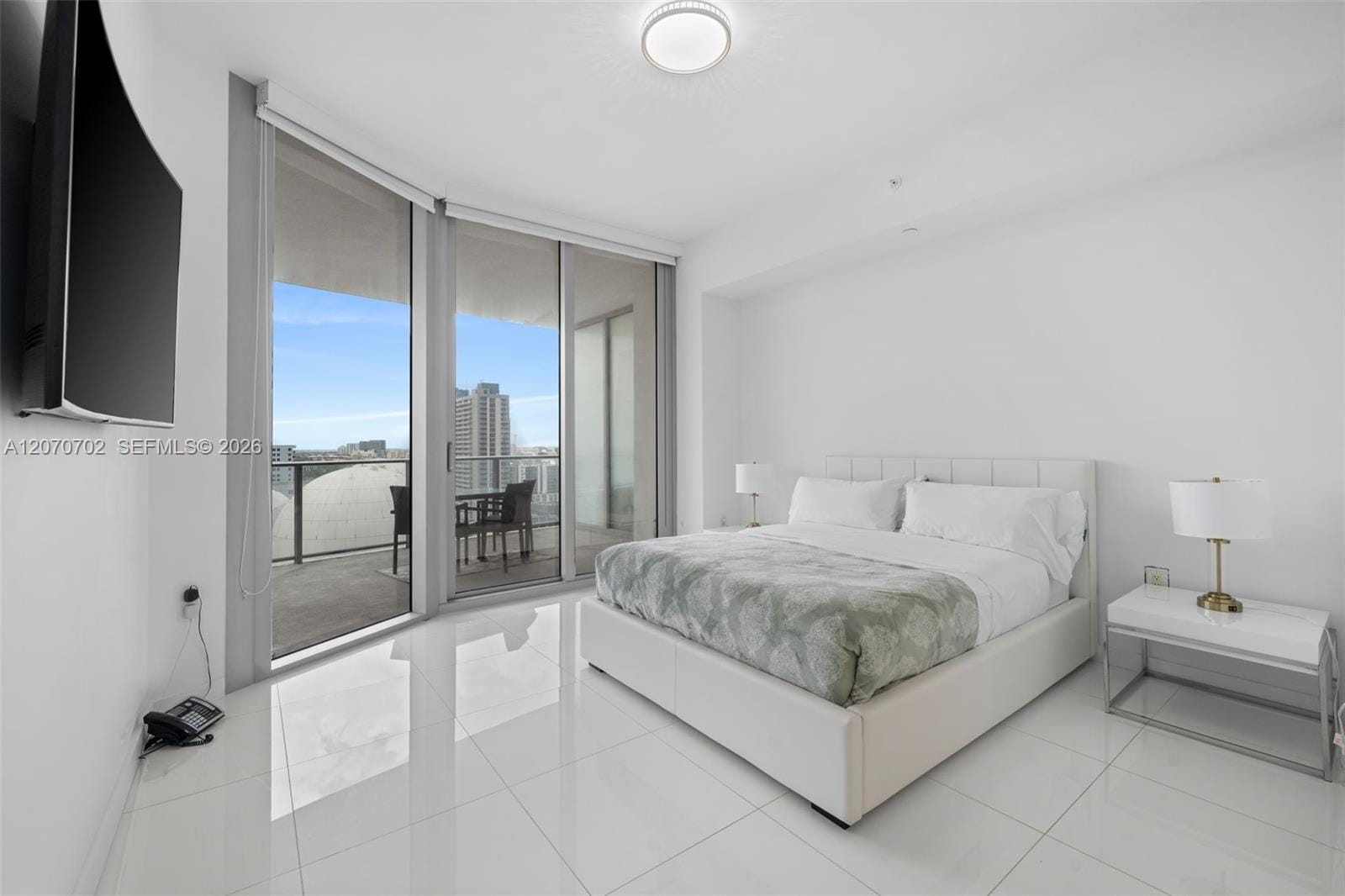 851 NE 1st Avenue 1610, Miami, FL 33132 photo 9