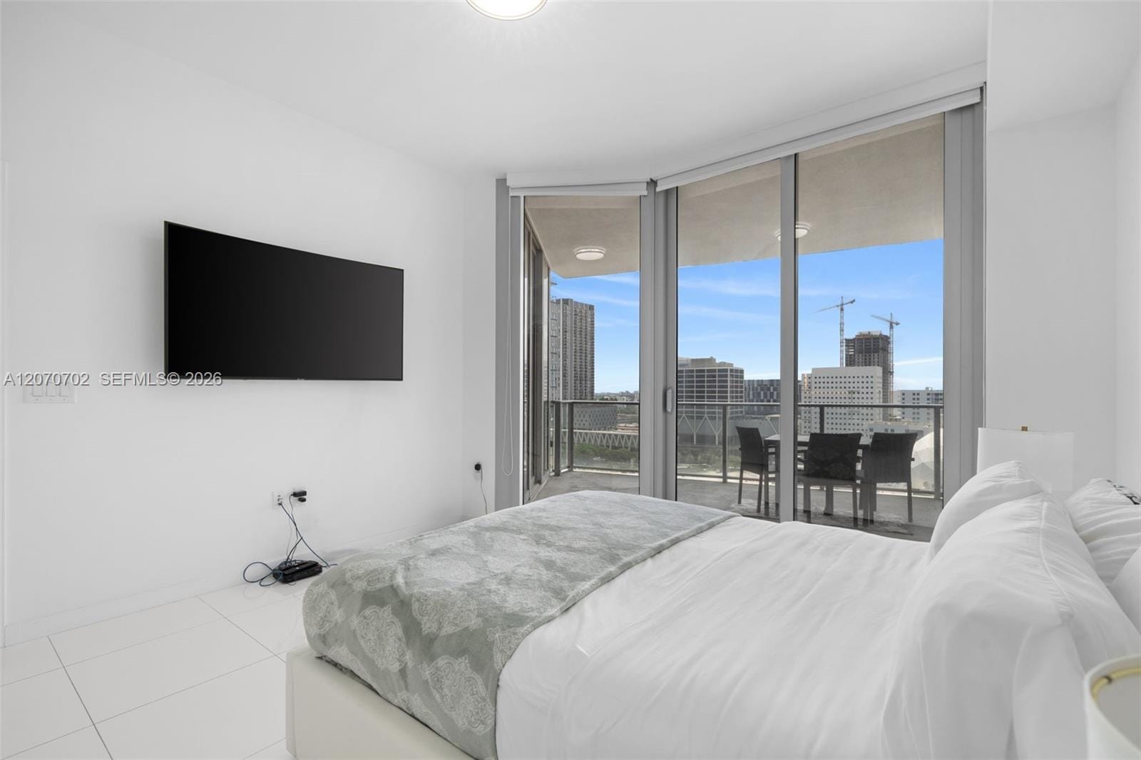 851 NE 1st Avenue 1610, Miami, FL 33132 photo 10