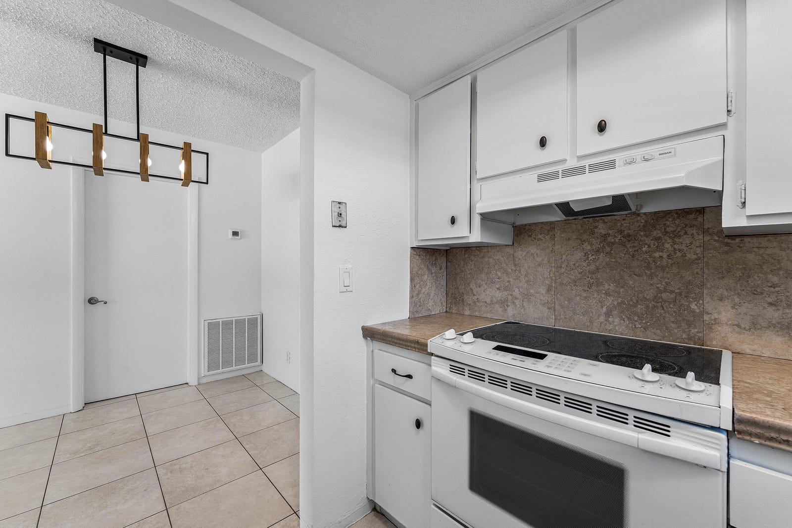 263 SE 8TH Terrace — photo 10