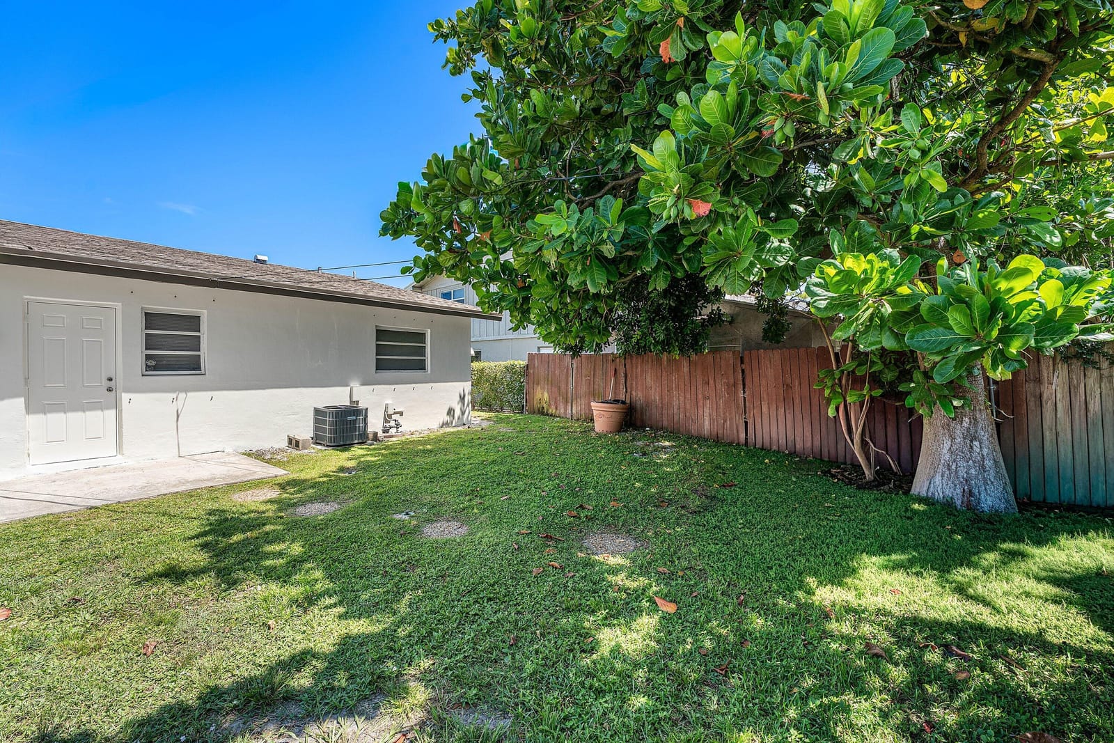 263 SE 8TH Terrace, Deerfield Beach, FL 33441 photo 19