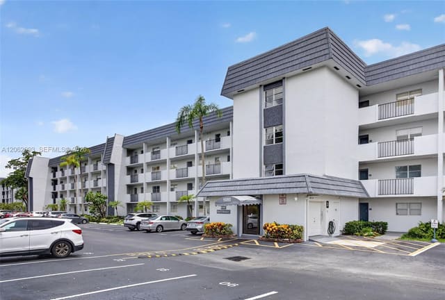 6080 NW 44th Street 410, Lauderhill, FL 33319