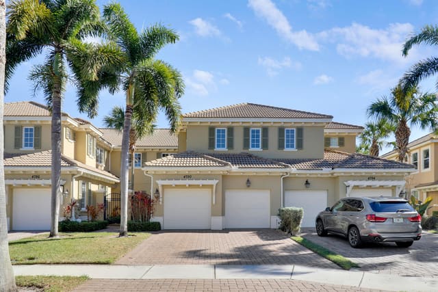 4790 CADIZ Circle, Palm Beach Gardens, FL 33418