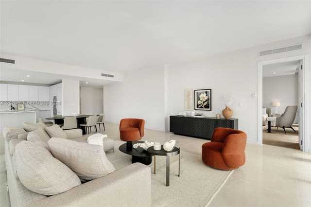 527 Orton Avenue 903, Fort Lauderdale, FL 33304
