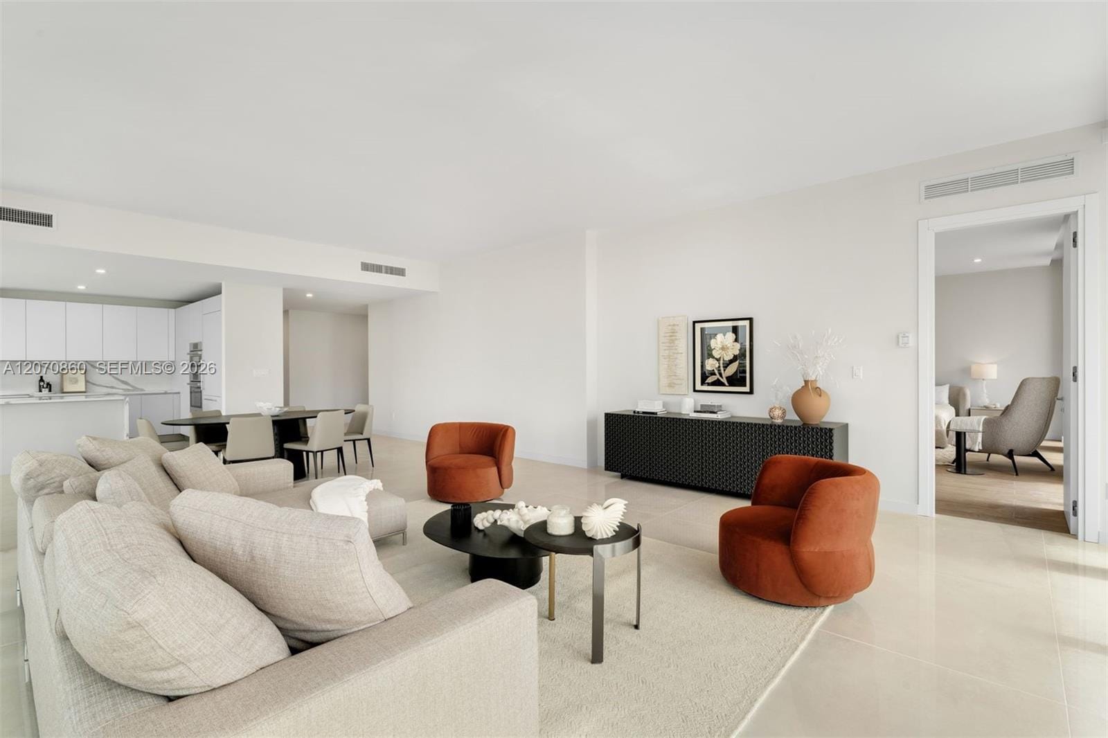 Pending home at 527 Orton Avenue 903, Fort Lauderdale, FL 33304