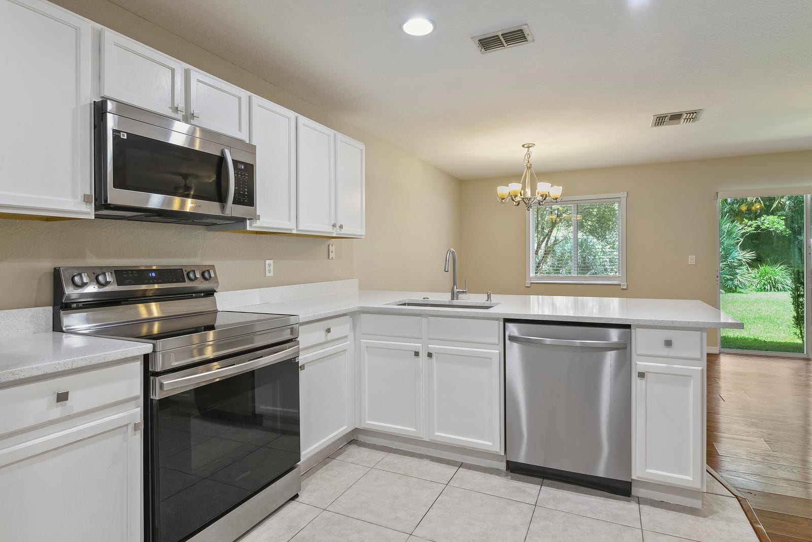 2205 SW MARSHFIELD Court 2205 — photo 10