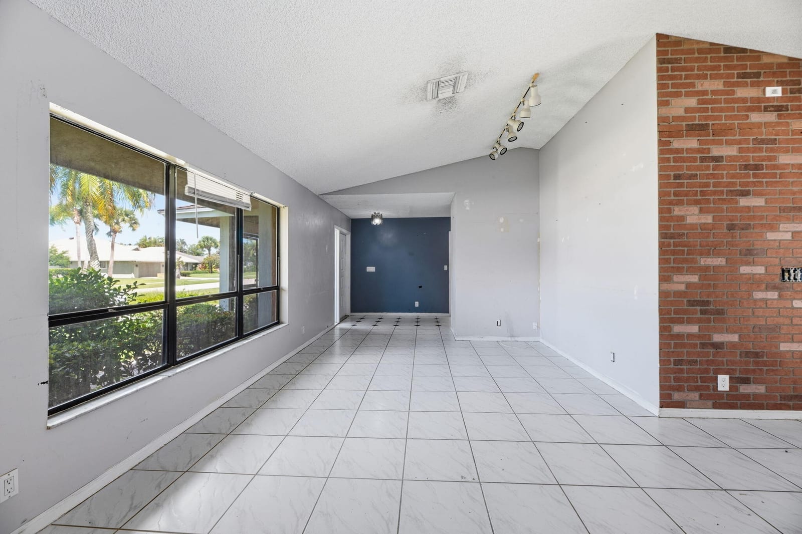 13581 Columbine Avenue — photo 7
