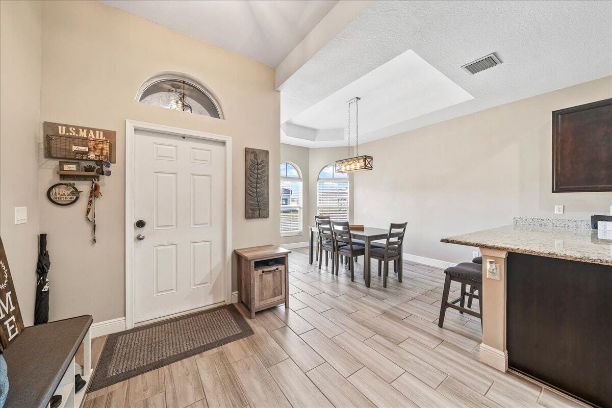 340 PALM BREEZES Drive — photo 6