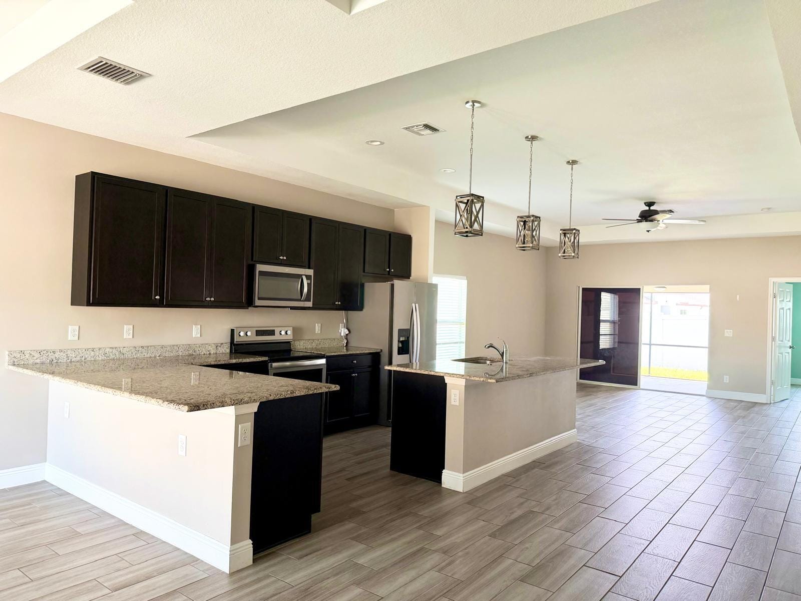 340 PALM BREEZES Drive — photo 8