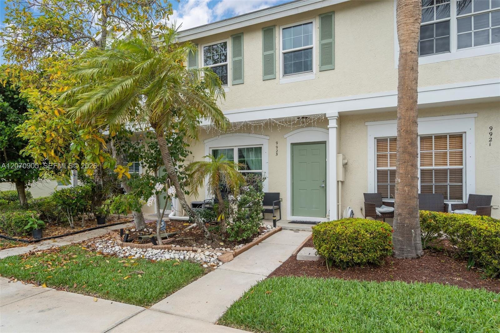 Pending home at 9925 NW 57th Manor, Coral Springs, FL 33076