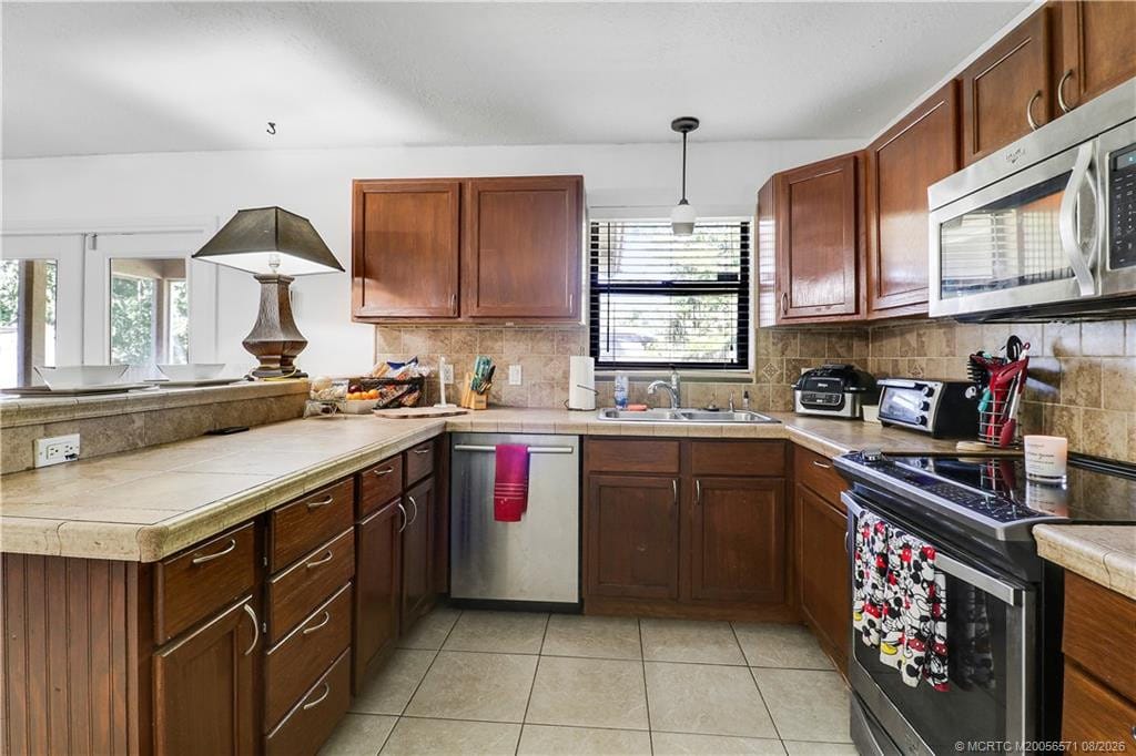 5765 SE Rosemont Avenue, Stuart, FL 34997 photo 11