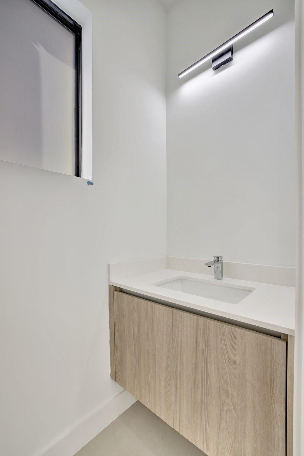 4208 NE 7TH Terrace — photo 7