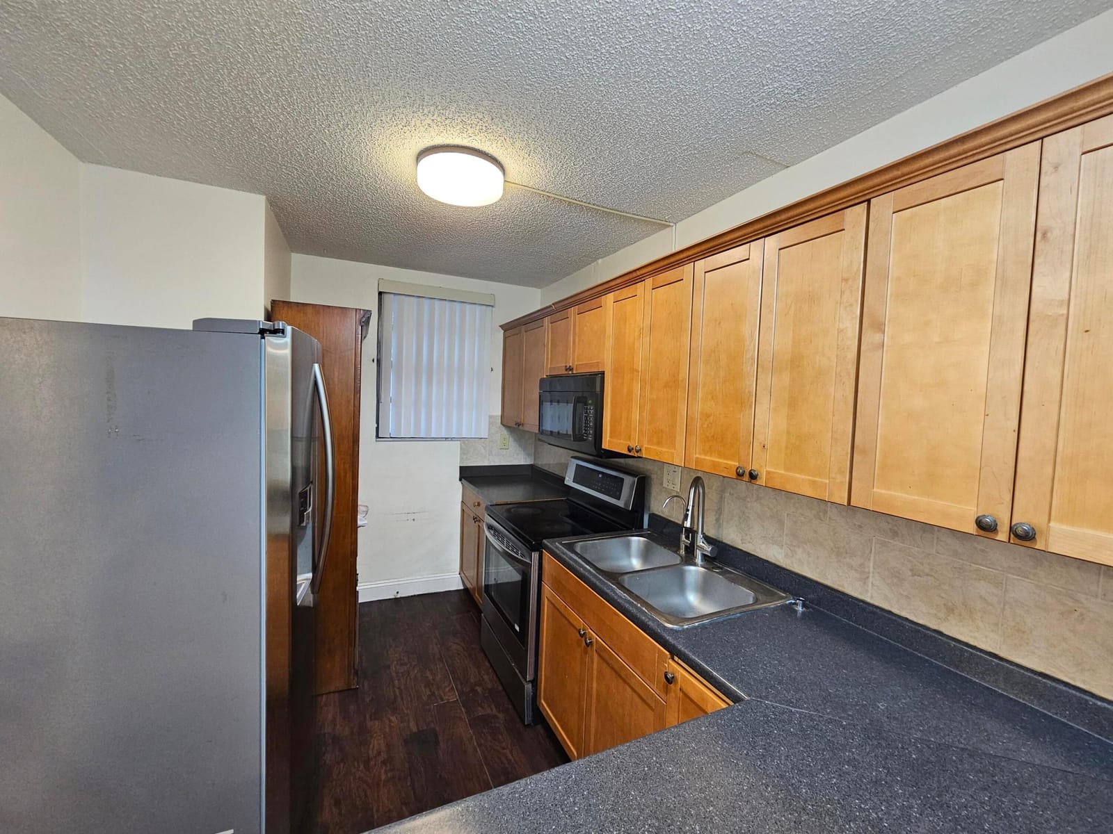 8441 Forest Hills Drive 302 — photo 4