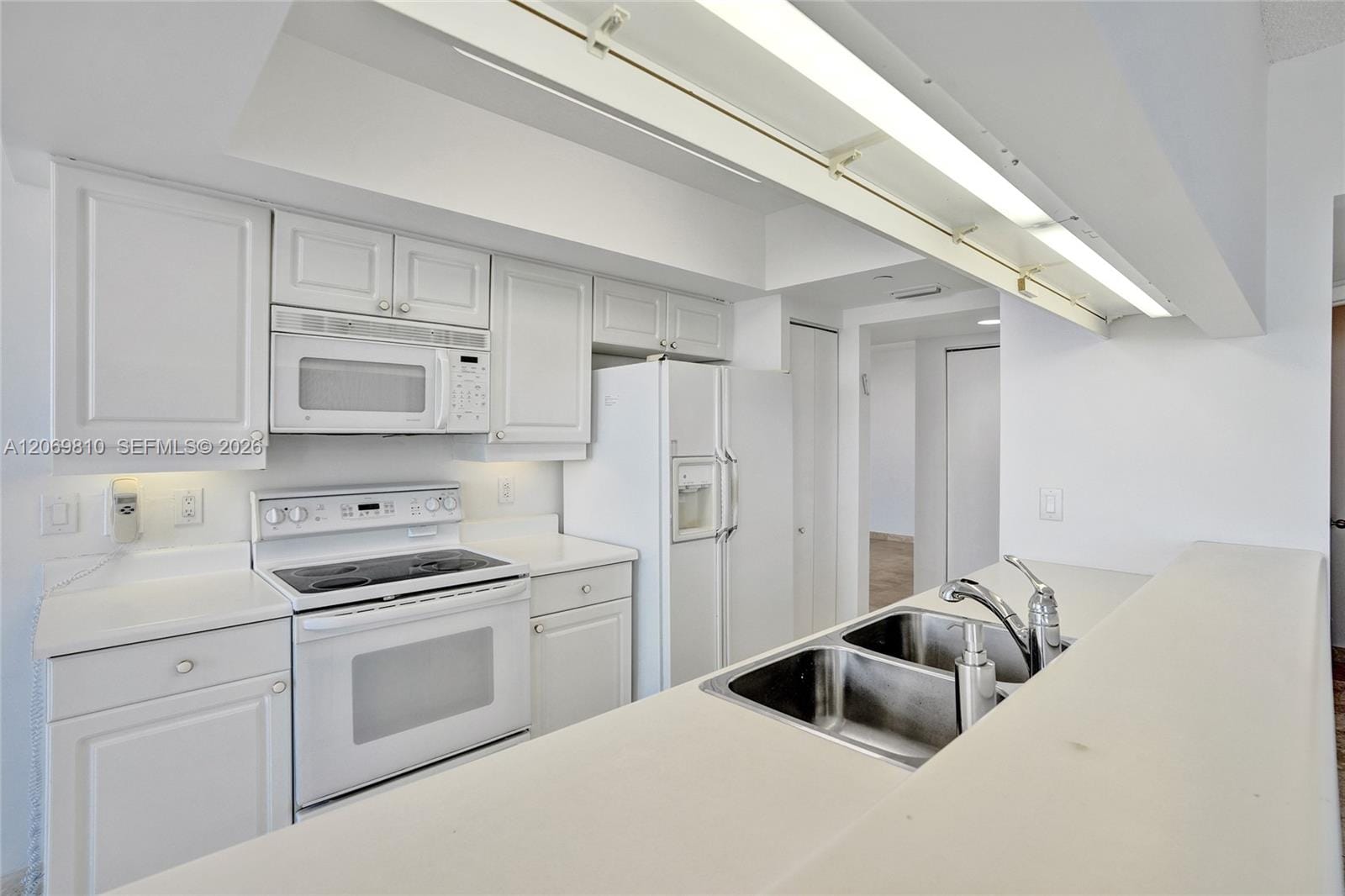 21205 Yacht Club Drive 2310 — photo 11