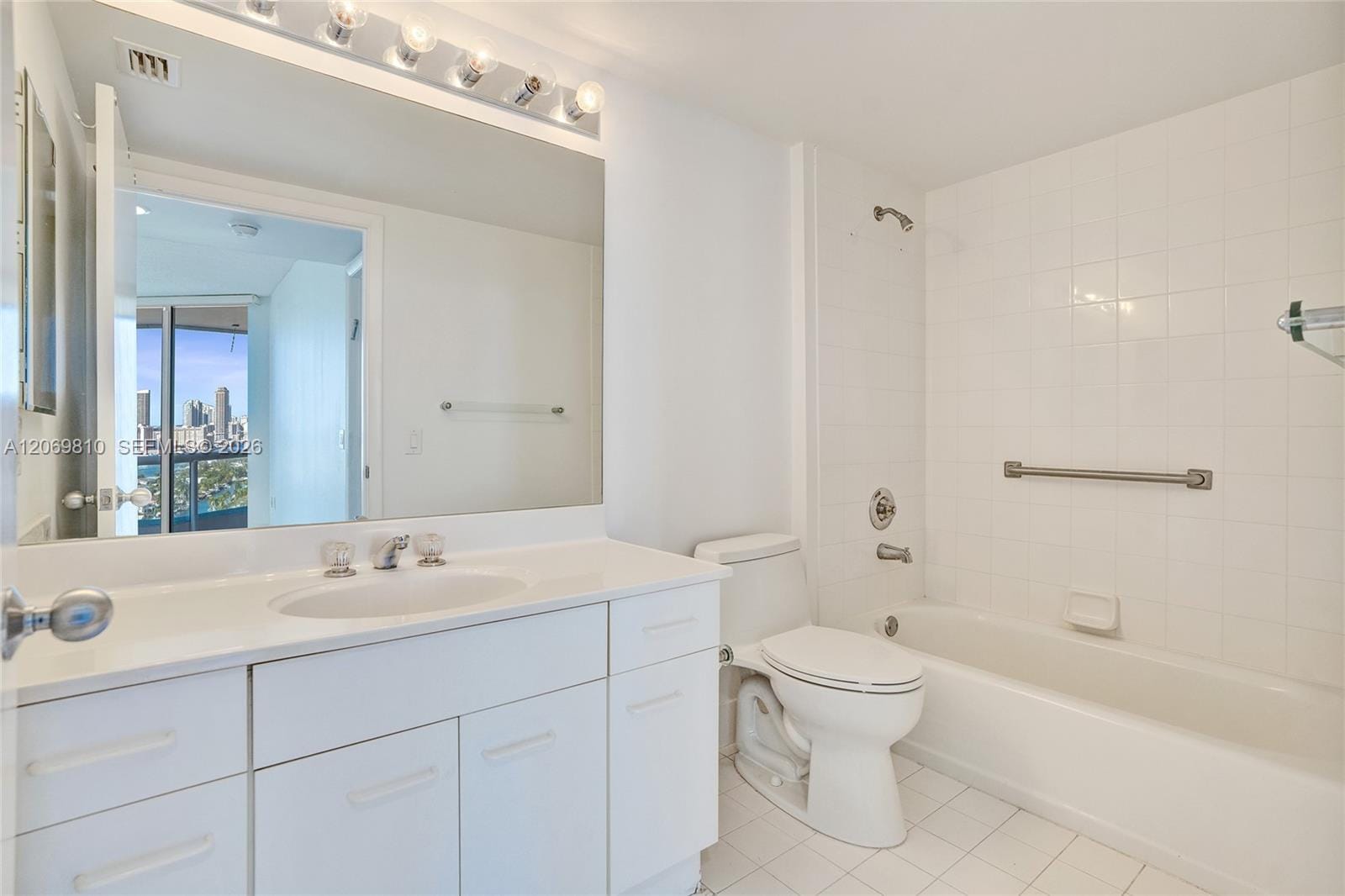 21205 Yacht Club Drive 2310, Aventura, FL 33180 photo 14