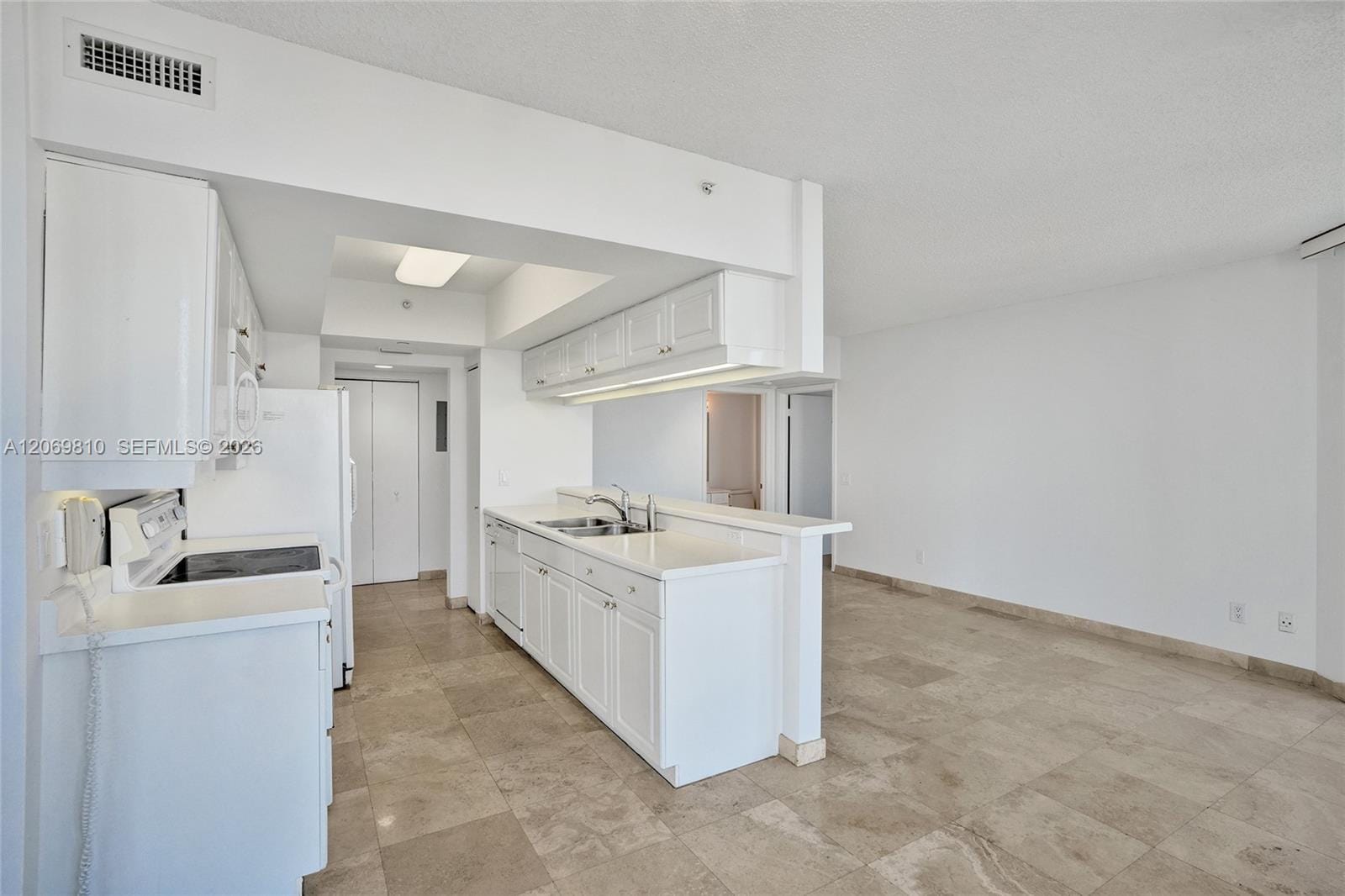 21205 Yacht Club Drive 2310 — photo 10