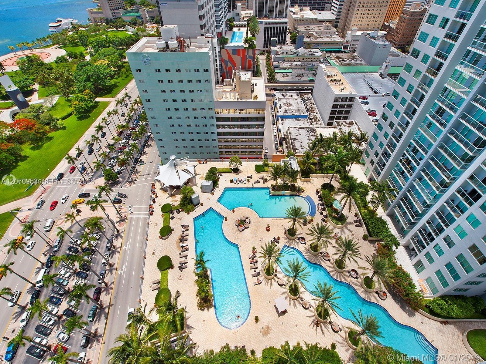 253 NE 2nd Street 902, Miami, FL 33132