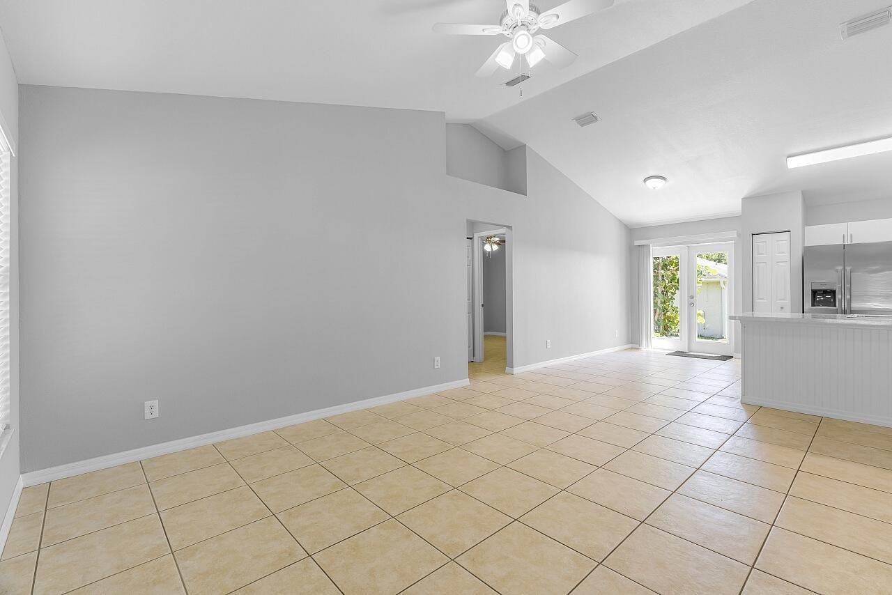 216 13th Street SW, Vero Beach, FL 32962 photo 12