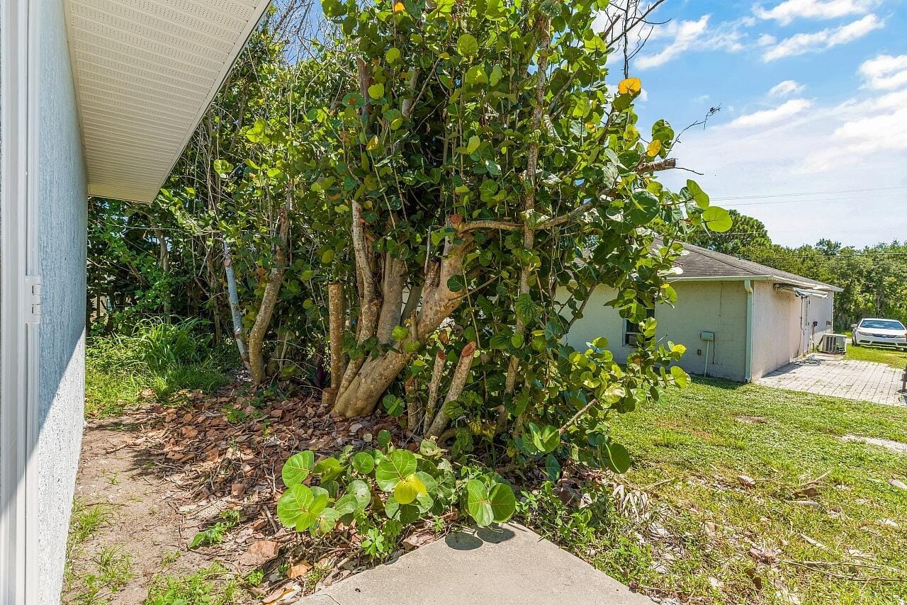 216 13th Street SW, Vero Beach, FL 32962 photo 25