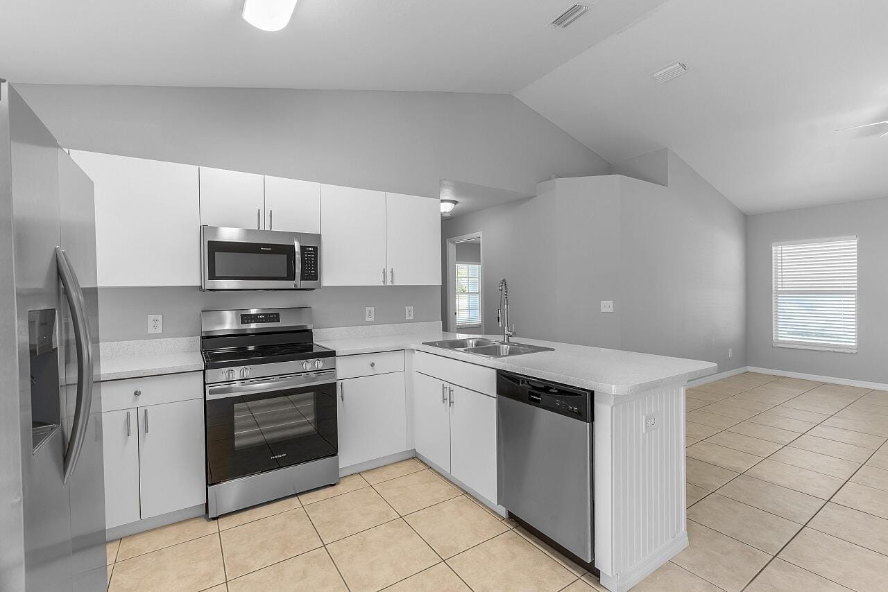 216 13th Street SW, Vero Beach, FL 32962 photo 10