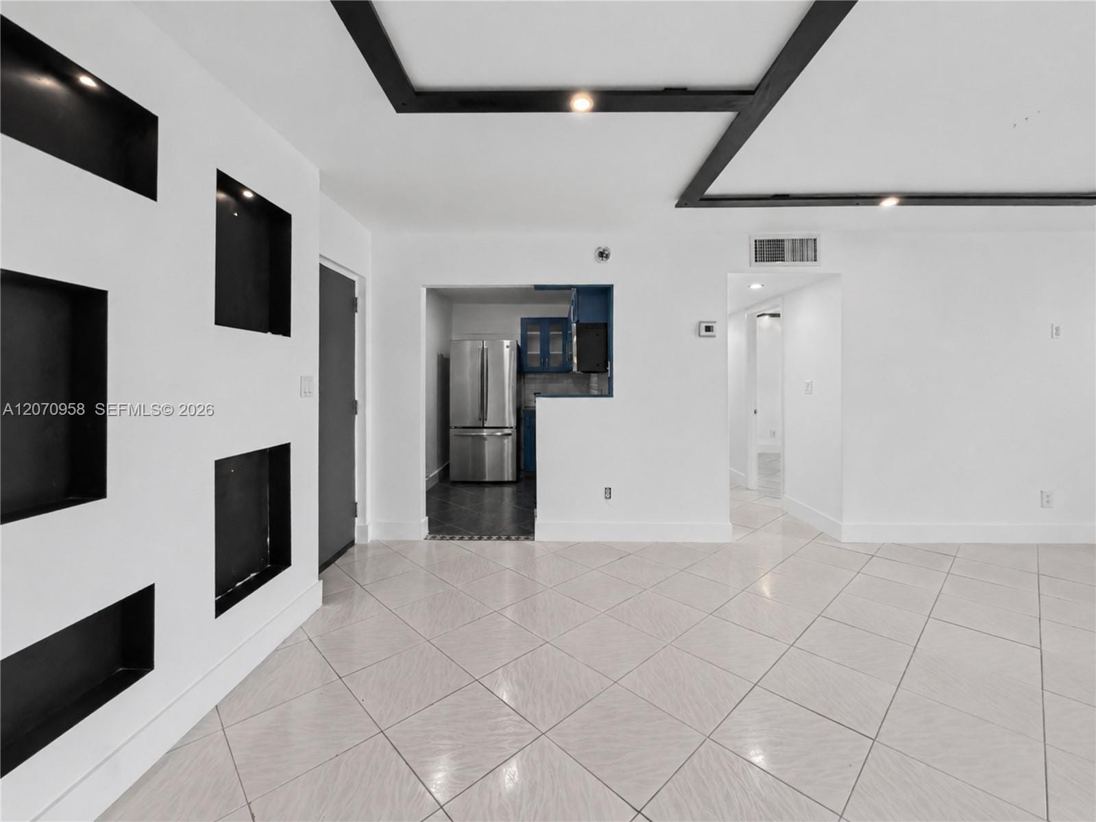 8411 NW 8th Street 102, Miami, FL 33126 photo 3