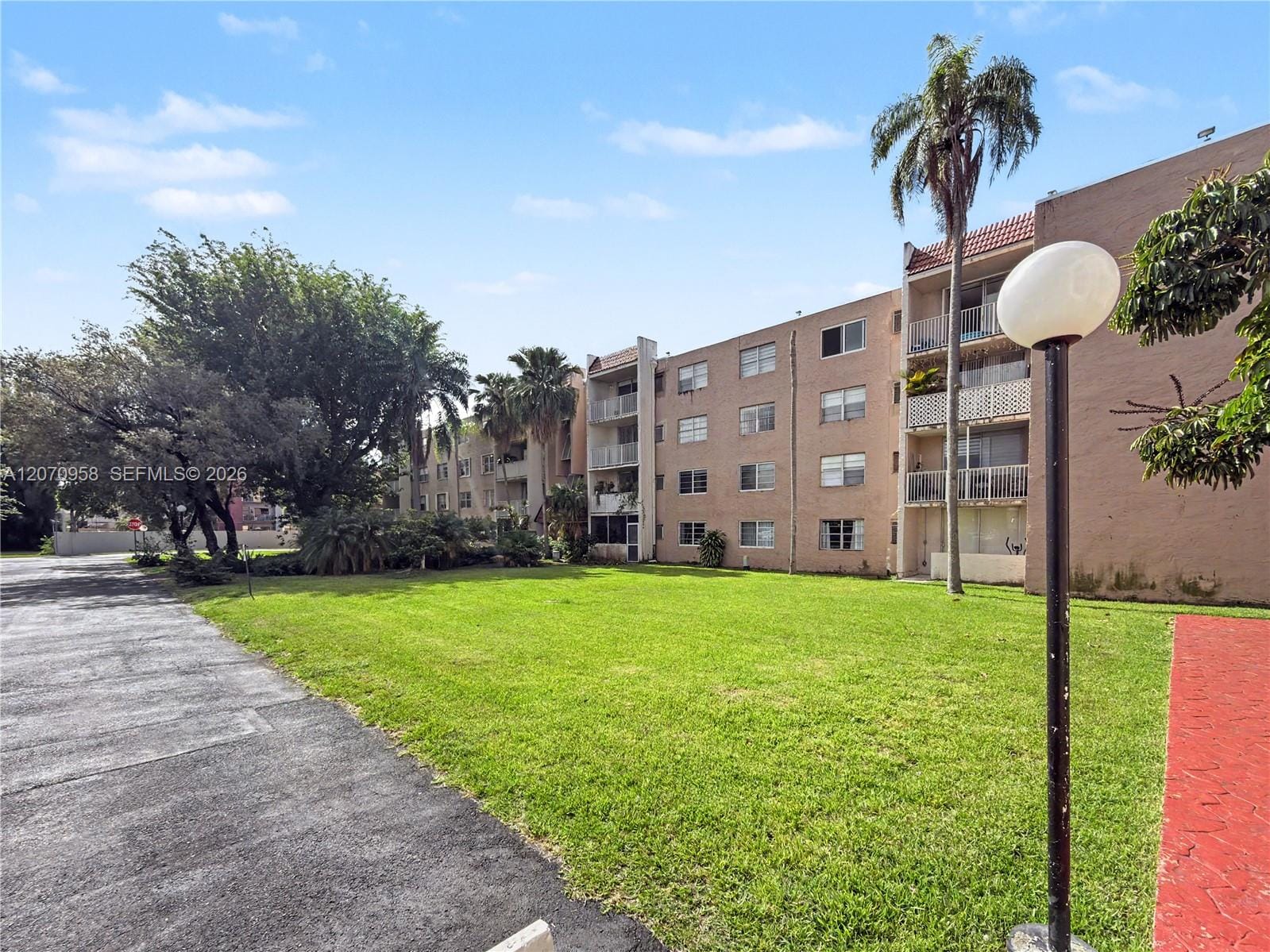 8411 NW 8th Street 102, Miami, FL 33126 photo 24