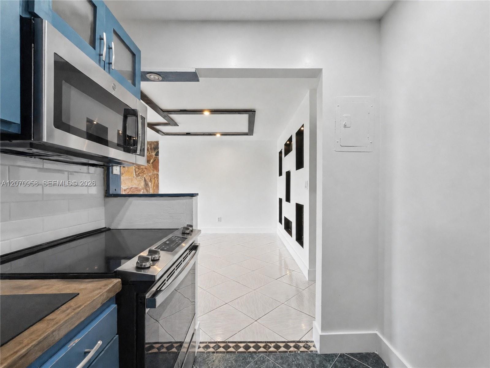 8411 NW 8th Street 102, Miami, FL 33126 photo 7