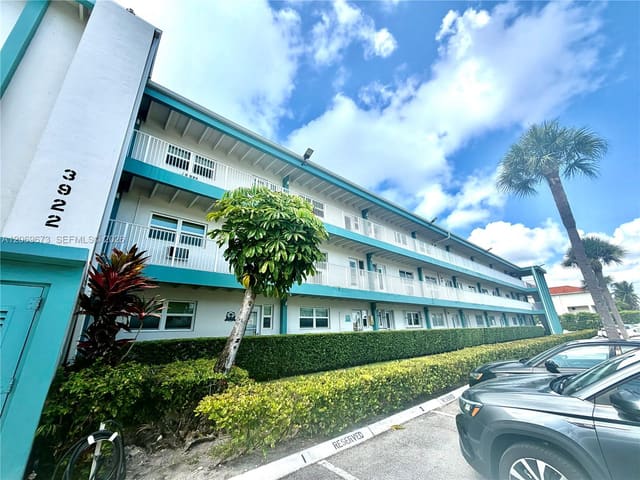 3922 NE 166th Street S306, North Miami Beach, FL 33160