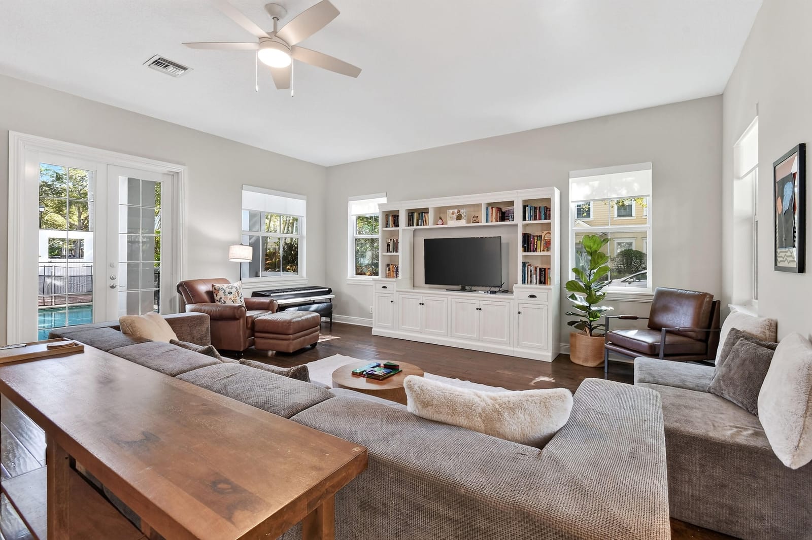 137 INKBERRY Drive — photo 8