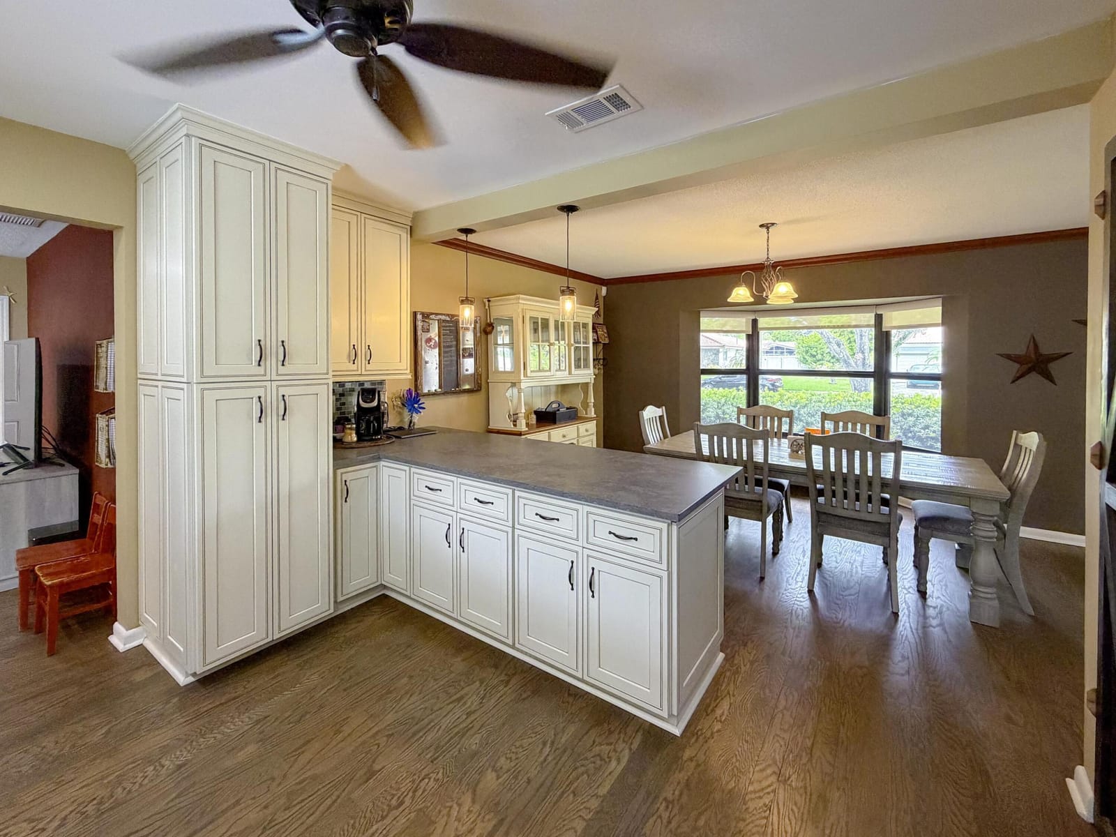 820 NW 73rd Terrace, Plantation, FL 33317 photo 17