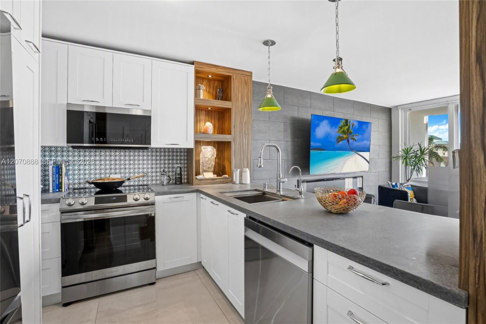 2881 NE 33rd Court 5G, Fort Lauderdale, FL 33306 photo 3