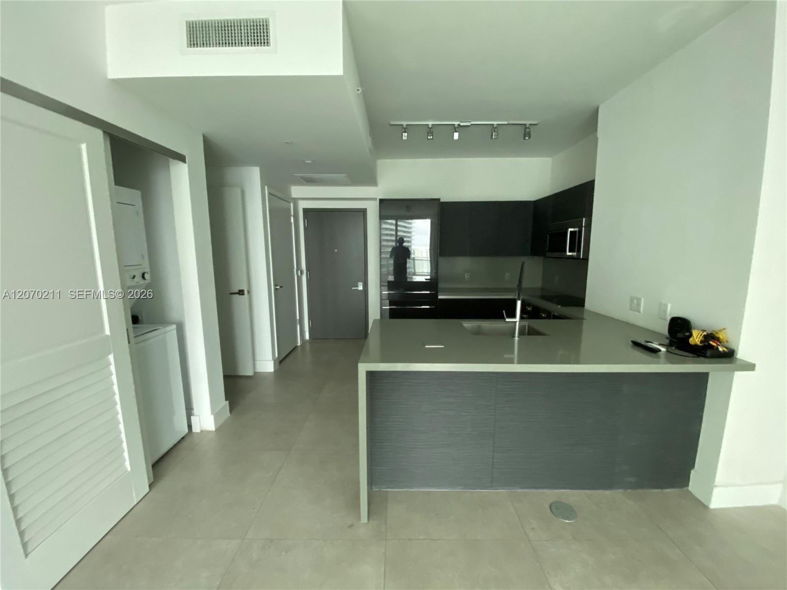 1080 Brickell Avenue 2505 — photo 2