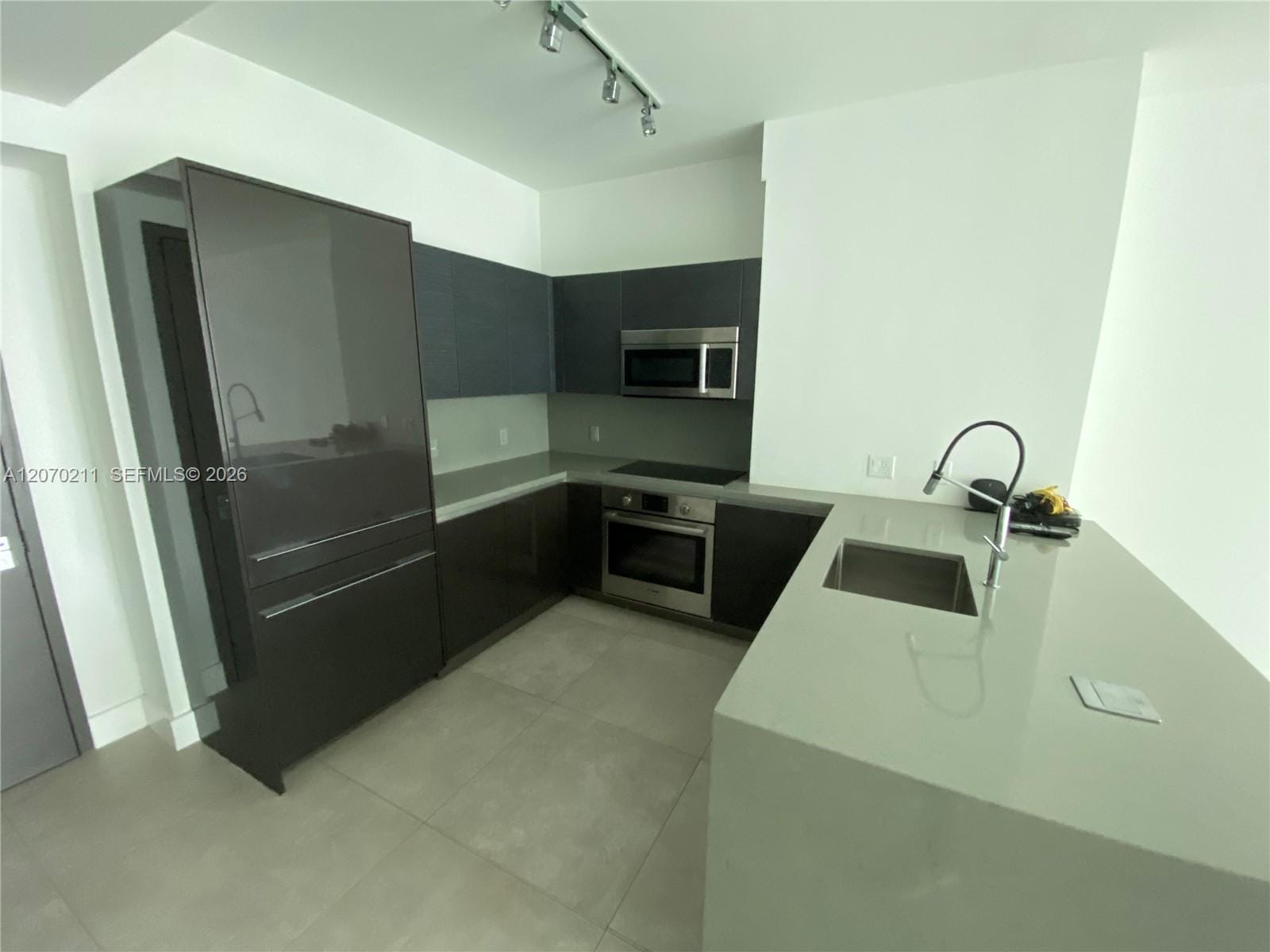 1080 Brickell Avenue 2505, Miami, FL 33131