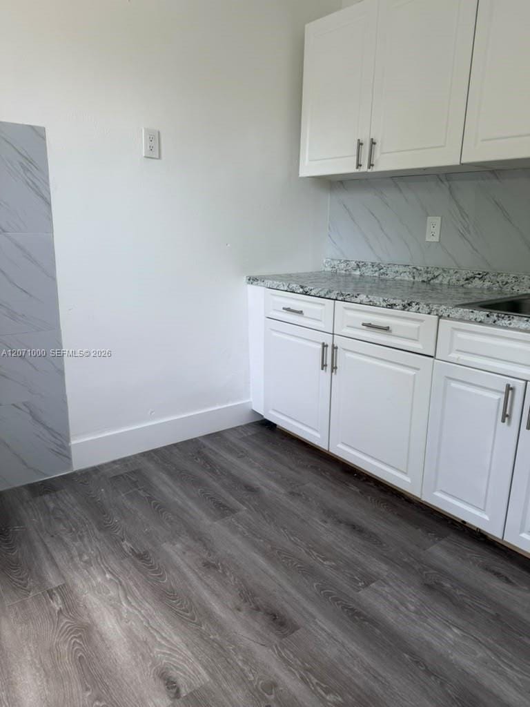 1236 NW 28th Street 4 — photo 3