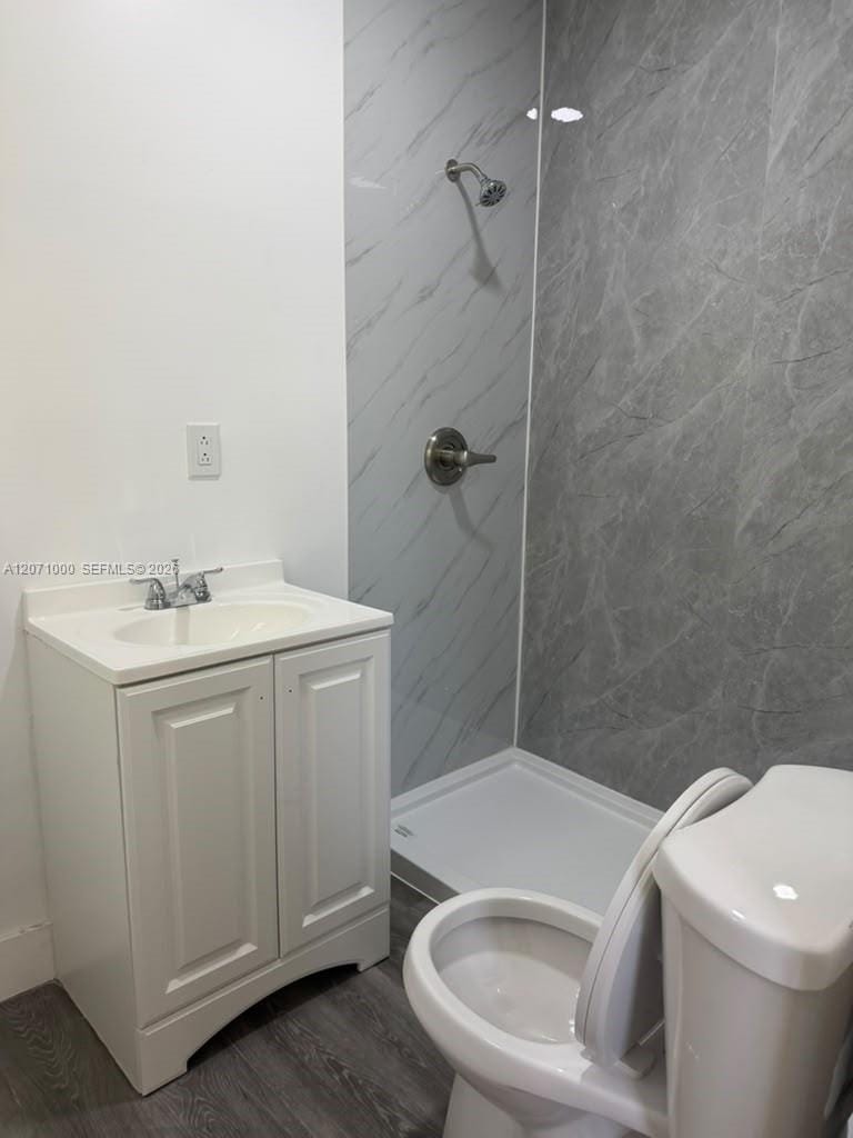 1236 NW 28th Street 4 — photo 9