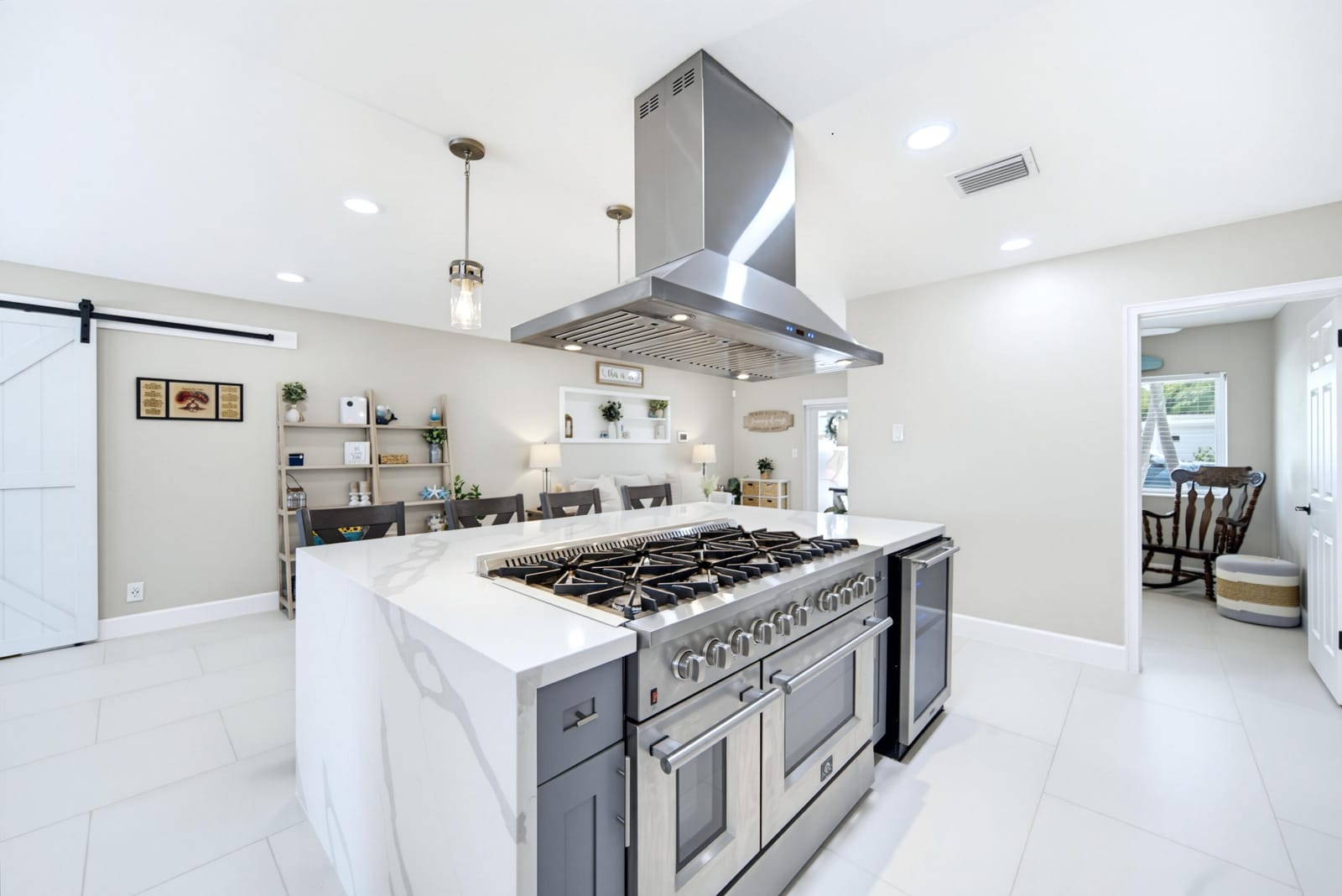 2360 SE 13TH Court, Pompano Beach, FL 33062 photo 13
