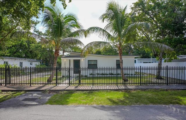 14035 NW 6th Avenue, North Miami, FL 33168
