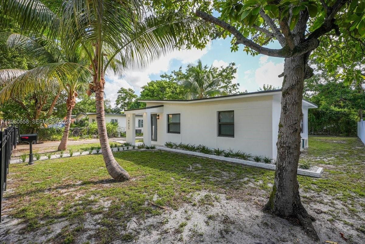 14035 NW 6th Avenue, North Miami, FL 33168 photo 2